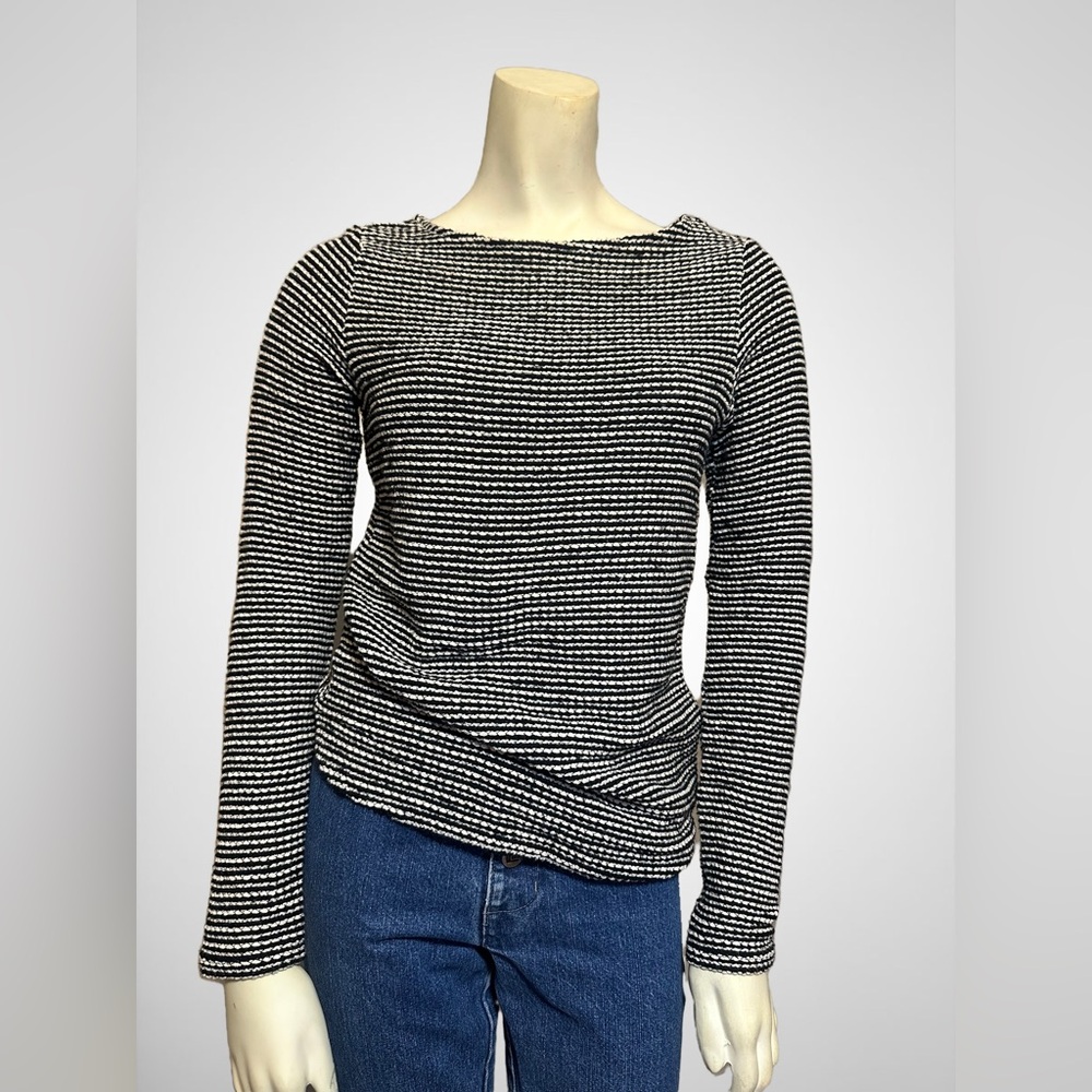 H&M Black and White Striped Long Sleeve Top